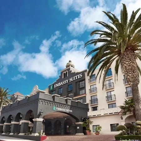 Embassy Suites By Hilton Los Angeles International Airport South-3