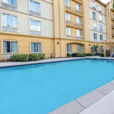 La Quinta By Wyndham Tampa Brandon Regency Park-3