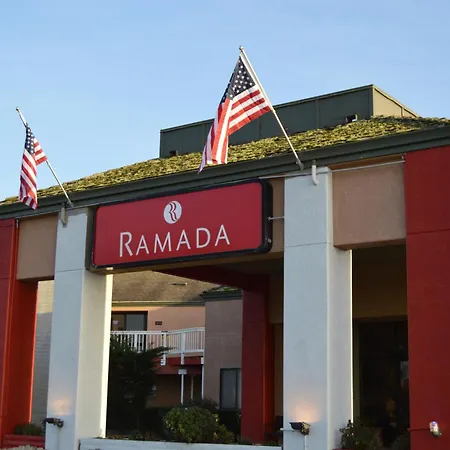 Ramada By Wyndham Arcata-3
