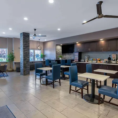 Microtel Inn & Suites By Wyndham Tracy-2