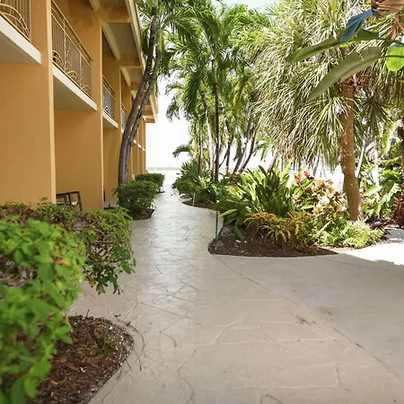 Hampton Inn Key Largo-2
