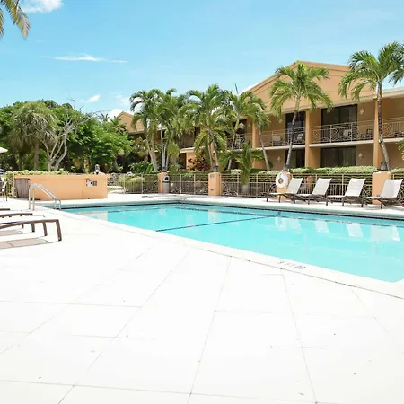 Hampton Inn Key Largo-3