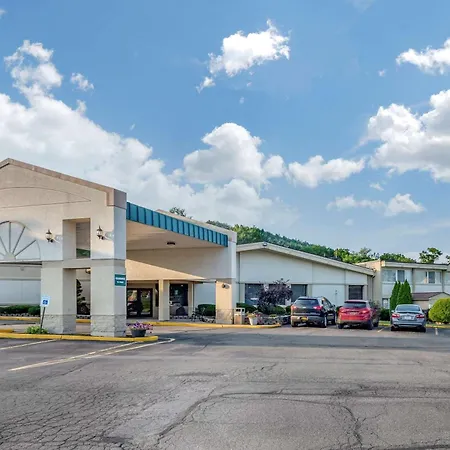 Quality Inn & Suites Vestal Binghamton Near University-3
