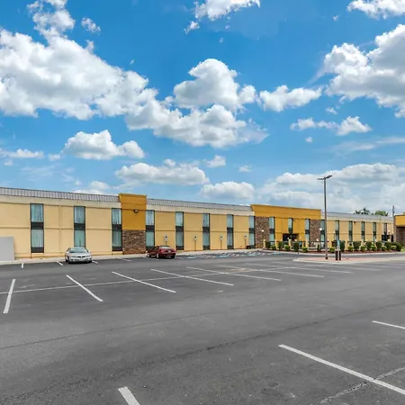 Comfort Inn Shelby-3