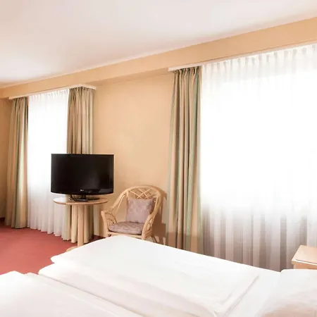 Tryp By Wyndham Koeln City Centre-3