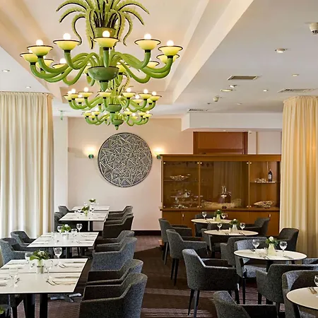 Tryp By Wyndham Koeln City Centre-2