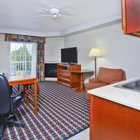 Holiday Inn Express & Suites Petoskey By Ihg-2