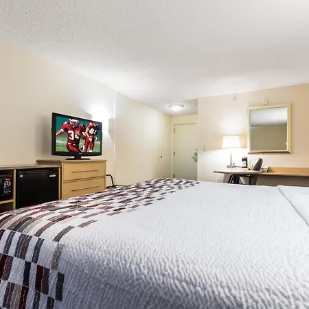 Red Roof Inn Cleveland Airport - Middleburg Heights-3
