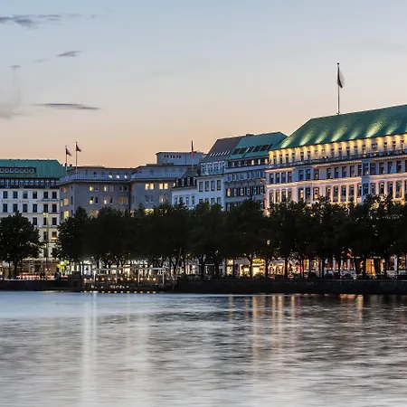 Fairmont Hotel Vier Jahreszeiten-3