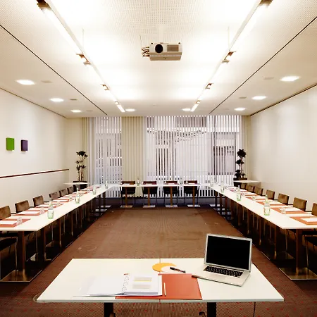 Vienna House Easy By Wyndham Stuttgart Vaihingen-2
