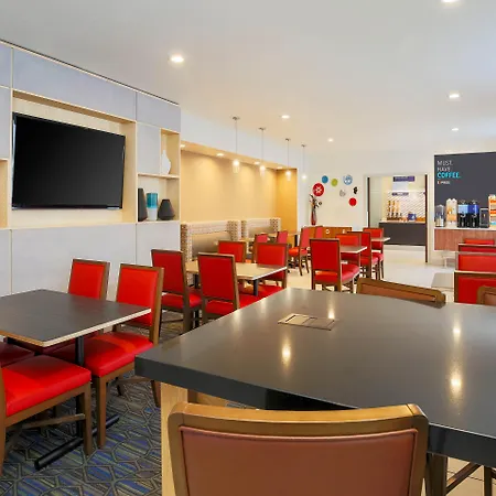 Holiday Inn Express Lancaster By Ihg-3