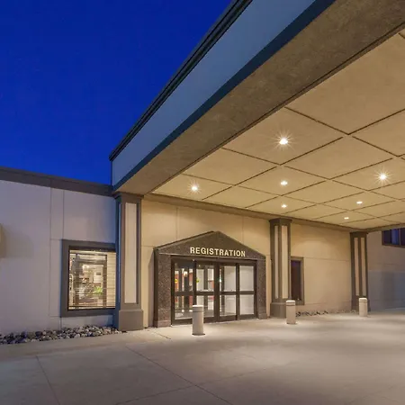 Wyndham Garden Sterling Heights-2