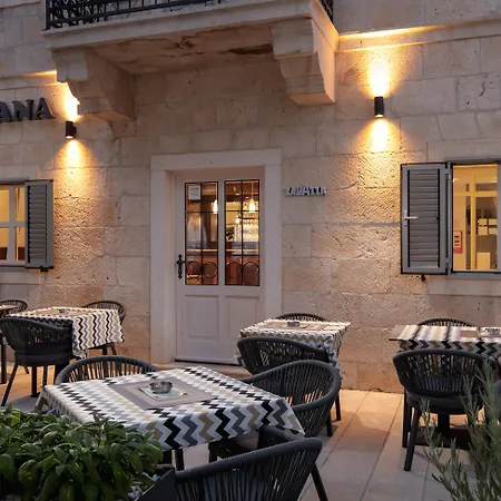 Hotel Croatia-3