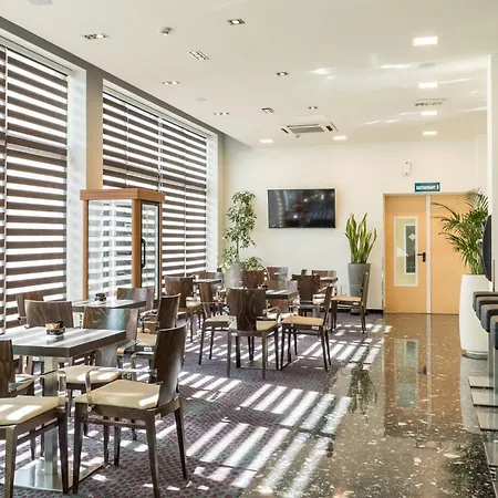 Hotel Mondo-2