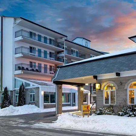 Super 8 By Wyndham Niagara Falls By The Falls-3