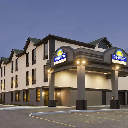 Days Inn By Wyndham Toronto East Lakeview-3
