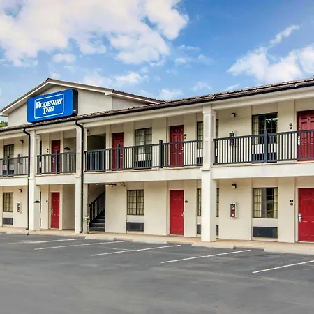 Rodeway Inn La Grange East-3