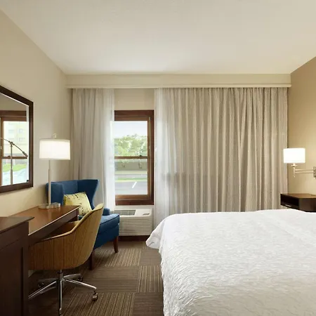 Hampton Inn And Suites Springdale-3