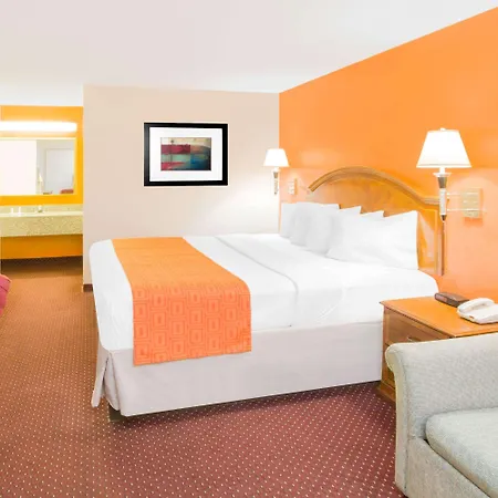 Howard Johnson By Wyndham Dothan-2
