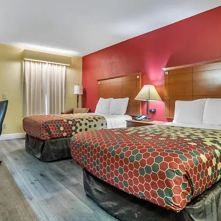 Econo Lodge Tupelo Barnes Crossing-2