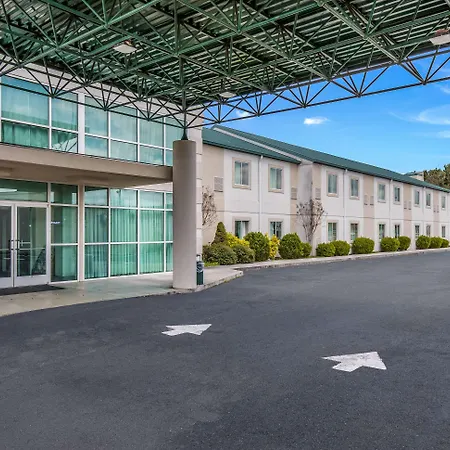 Econo Lodge Morristown-3
