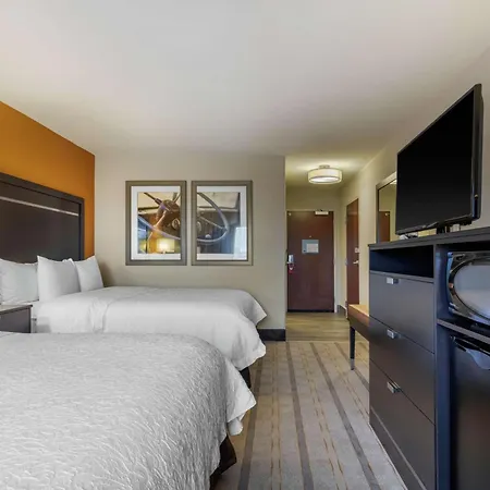 Hampton Inn And Suites Columbus, Ms-2