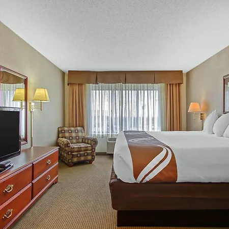 Comfort Inn & Suites Emporia-2