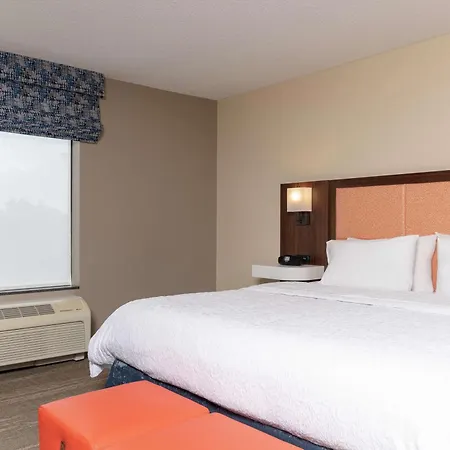 Hampton Inn Warsaw-3