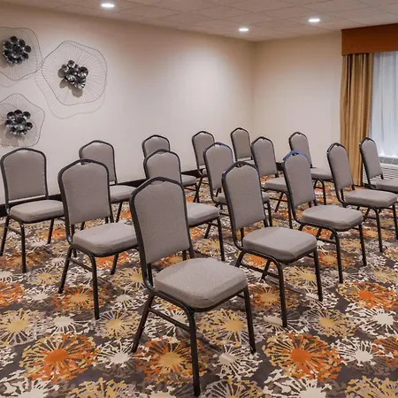 Hampton Inn Elkhart-3