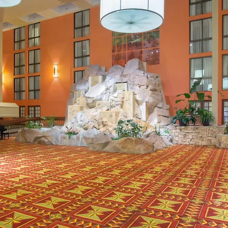 Crowne Plaza Denver Airport Convention Ctr-3