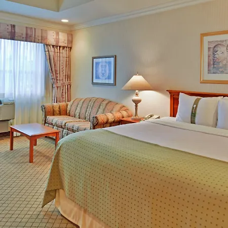 Holiday Inn & Suites Oakville At Bronte By Ihg-3