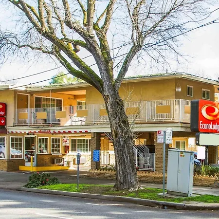 Econo Lodge Sacramento Convention Center-2