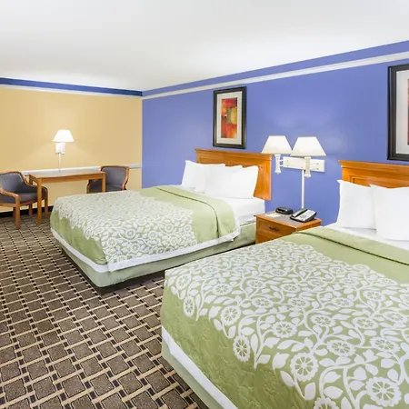 Days Inn By Wyndham Little Rock/Medical Center-3