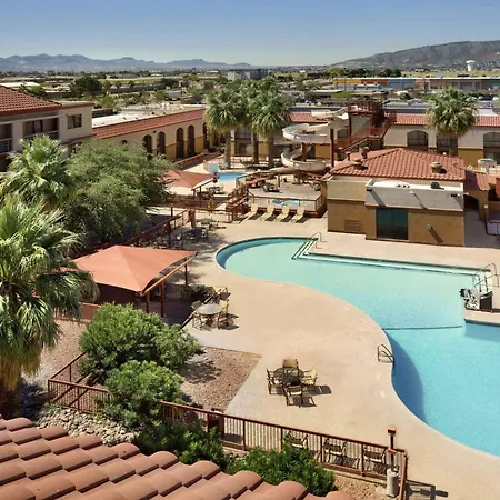 Wyndham El Paso Airport And Water Park-3