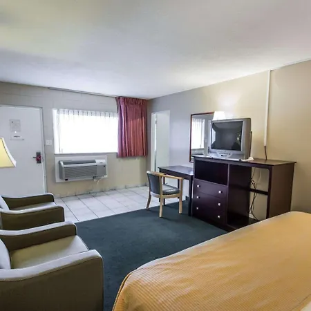 Econo Lodge Cocoa Beach - Near The Port-2