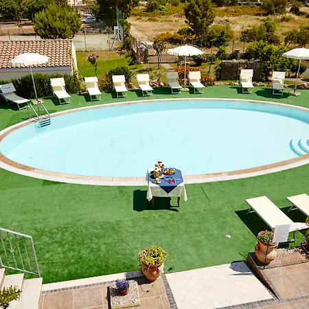 Hotel Cala Mirto-3