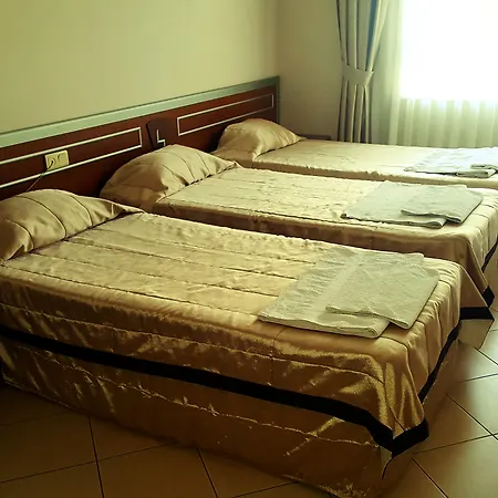 Lemon Hotel-3