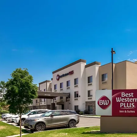 Best Western Plus Airport Inn & Suites-3