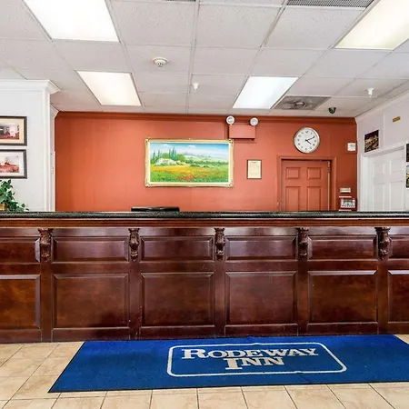 Rodeway Inn University-3