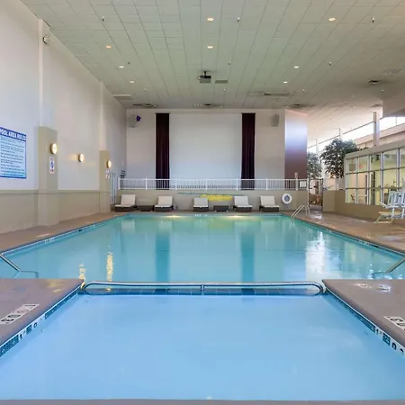Ramada By Wyndham Boise-2