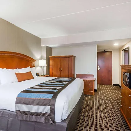 Wingate By Wyndham Springfield-3