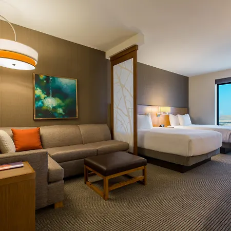 Hyatt Place Delano-2
