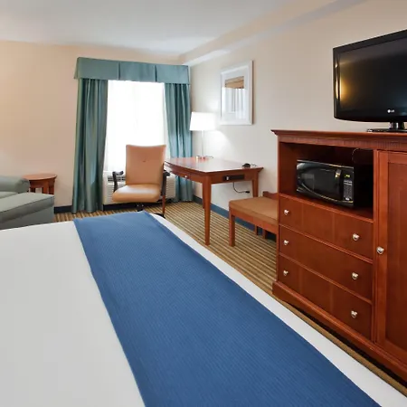 Holiday Inn Express Hotel & Suites Fredericksburg By Ihg-2