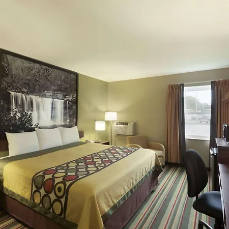 Super 8 By Wyndham Tuscola-3