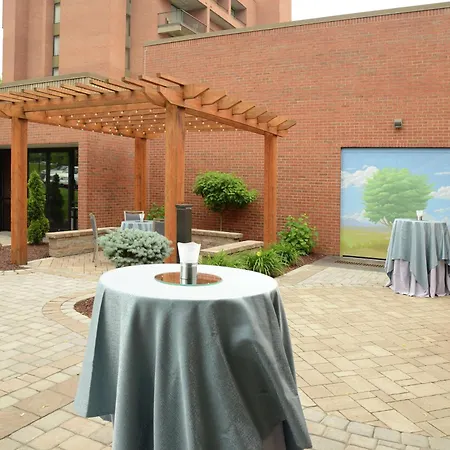 Doubletree By Hilton Hotel Syracuse-2