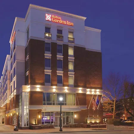 Hilton Garden Inn Falls Church-3