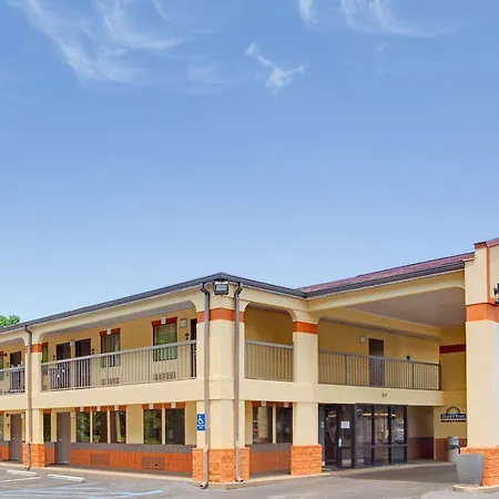 Days Inn By Wyndham Acworth-2