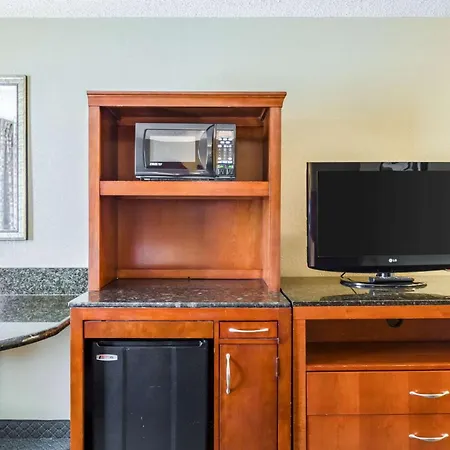 Quality Inn Chicopee-Springfield-2