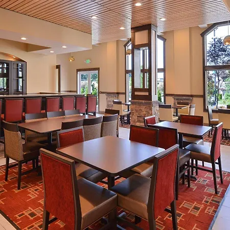 Quality Inn & Suites Tacoma - Seattle-3