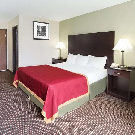 Baymont By Wyndham Beloit-2